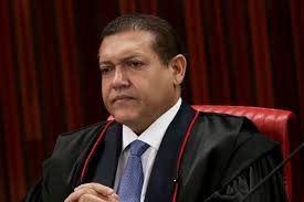 Ministro Kassio Nunes Marques, determinou a suspensão da divulgação da pesquisa eleitoral da AtlasIntel/Bloomberg