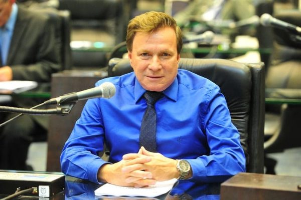 1da8e5ac08f2d61a7e7e64f69a50199a