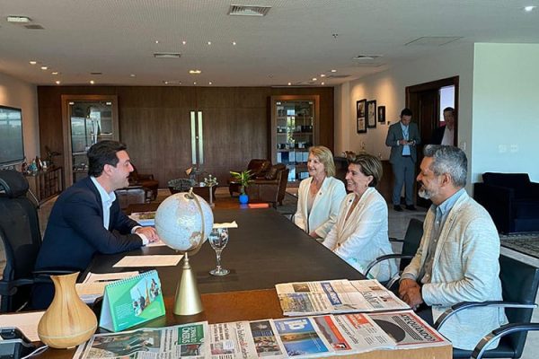 24-11-11_ratimnho-junior-elizabeth2