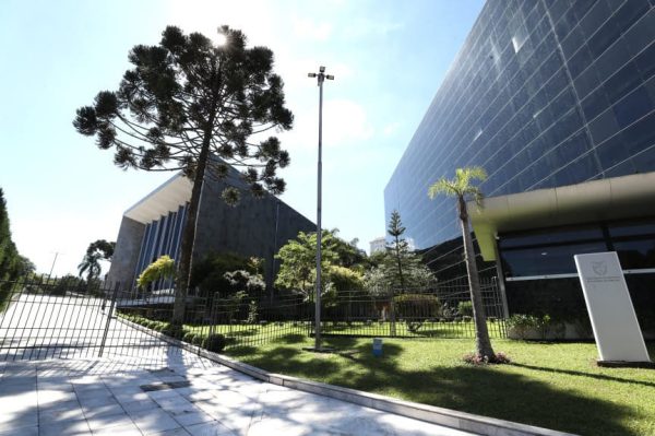 2oudoRXaA7YqH2B2p36zqejusKPK2PryqLapydKX