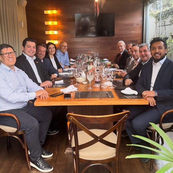 Adao-Litro-Gugu-Bueno-Marcio-Nunes-Cristina-Graeml-Luiz-Claudio-Romanelli-Ademar-Traiano-Jackson-Hussein-Bakri-Pedro-Paulo-Bazana-e-Soldado-Adriano-Jose