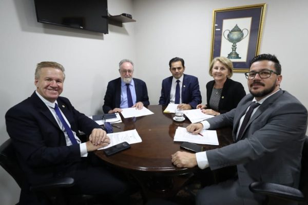 FRydQRujLm4rFjZu97mfvIobKkBbetXqW2S8zsCj