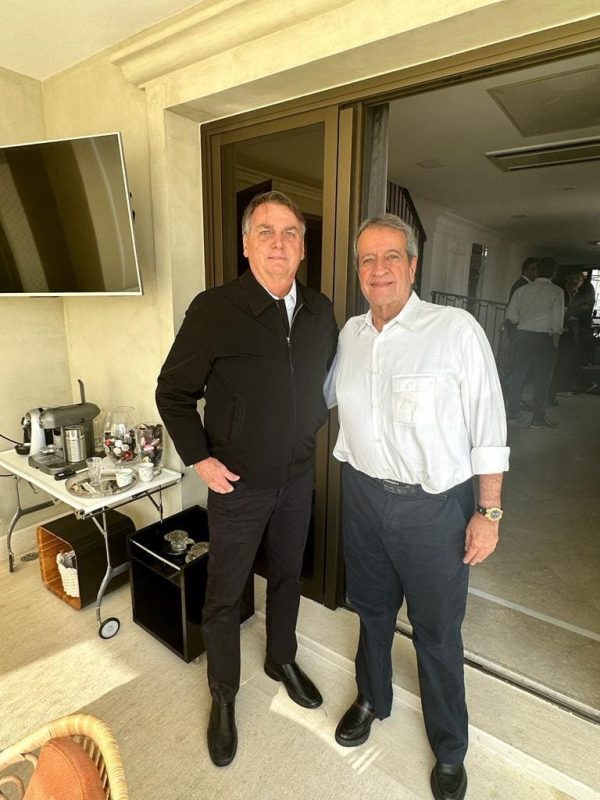 politica-jair-bolsonaro-bolsonaro-valdemar-costa-neto-valdemar-da-costa-neto-reforma-tributaria-1708802960